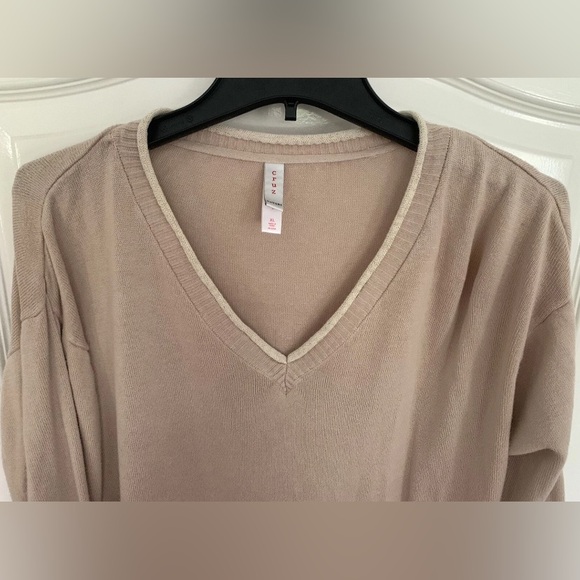 Italian Cruz Natori Sweater XL Beige Tan Cotton Viscose V Neck Gold Trim - Picture 4 of 12